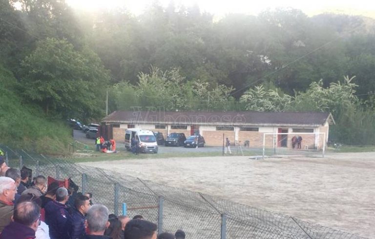 Petardo in campo durante la partita, paura per un giocatore del Soriano