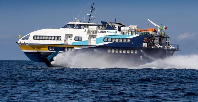 Vibo Marina, riprendono i collegamenti in aliscafo con le Isole Eolie