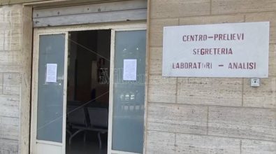 Carenza di personale, da lunedì massimo 50 prelievi nei laboratori analisi di Vibo – Video