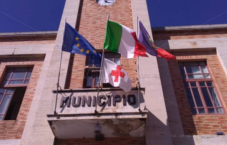 Festa del Tricolore, sobria celebrazione in Municipio a Vibo