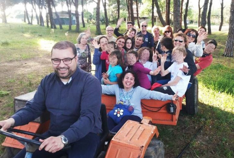 Tropea, la comunità parrocchiale si stringe al sacerdote accusato di tentata estorsione