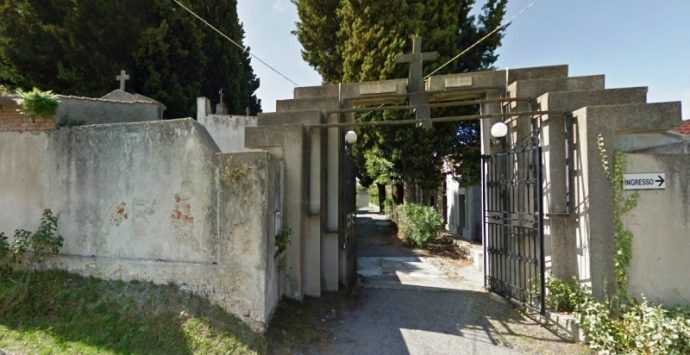 Ionadi, dopo anni al via gli interventi nel cimitero