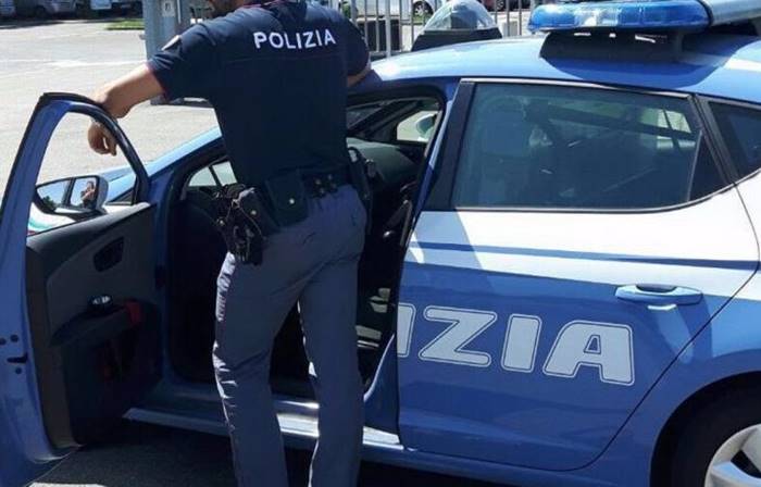 Sorpreso con 15 grammi di hashish, arrestato 18enne vibonese