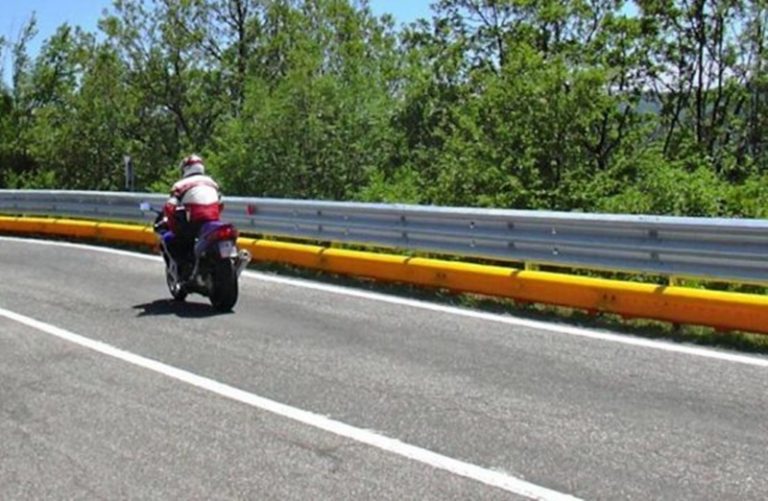 Nuove barriere salva motociclisti sull’autostrada fra Pizzo e Sant’Onofrio