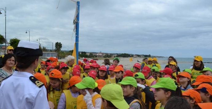 Spiagge pulite, l’esercito dei piccoli ecologisti invade Bivona
