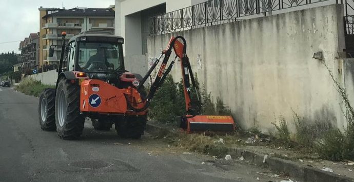 Rifiuti, lo Slai Cobas guarda con favore il piglio del sindaco Limardo