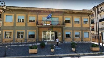 Briatico, scuola senz’acqua e riscaldamenti: genitori in Comune