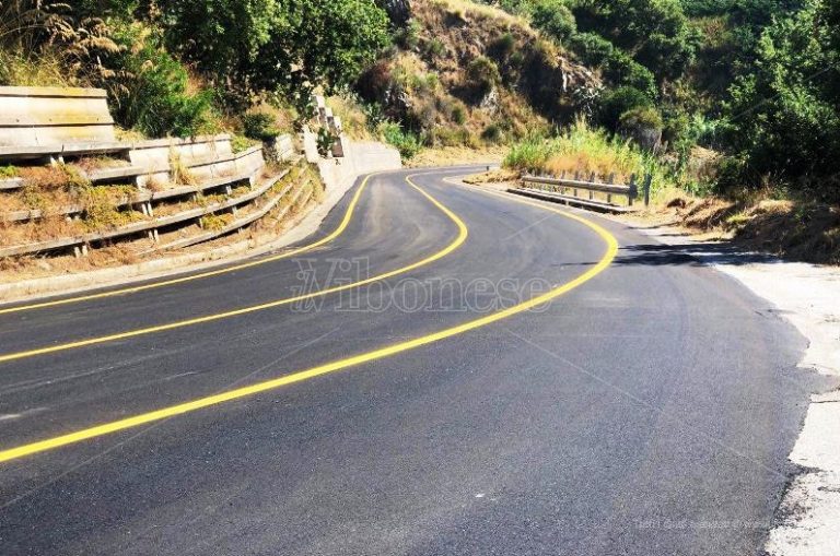 Strada Coccorino-Joppolo, il capocantiere Anas: «Caduta massi programmata»