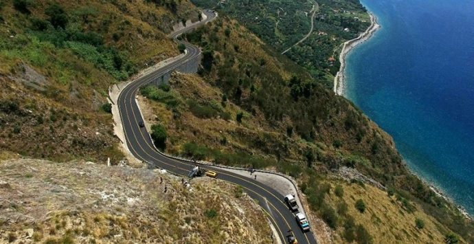 Strada del Mare, ripresi i lavori nel tratto fra Joppolo e Coccorino – Foto