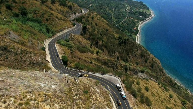 Strada del Mare, ripresi i lavori nel tratto fra Joppolo e Coccorino – Foto