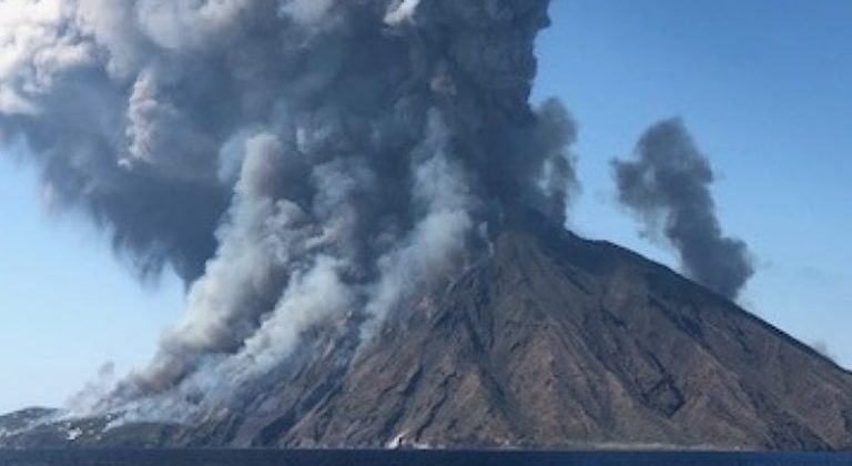 Esplosione del vulcano Stromboli, un morto ed un ferito