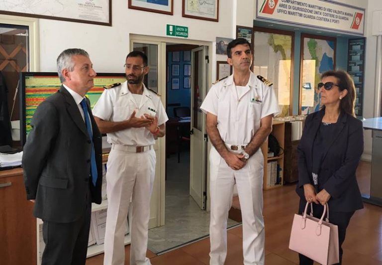 Il prefetto Zito in visita alla Capitaneria di porto di Vibo Marina