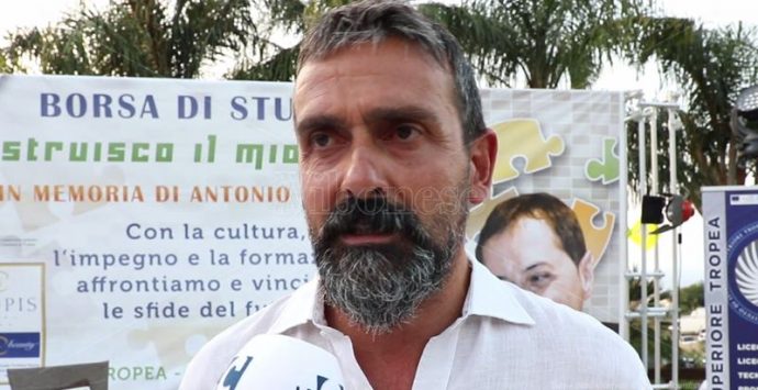 Balneazione a Tropea e Parghelia, Macrì: «Landro si assuma le sue responsabilità»