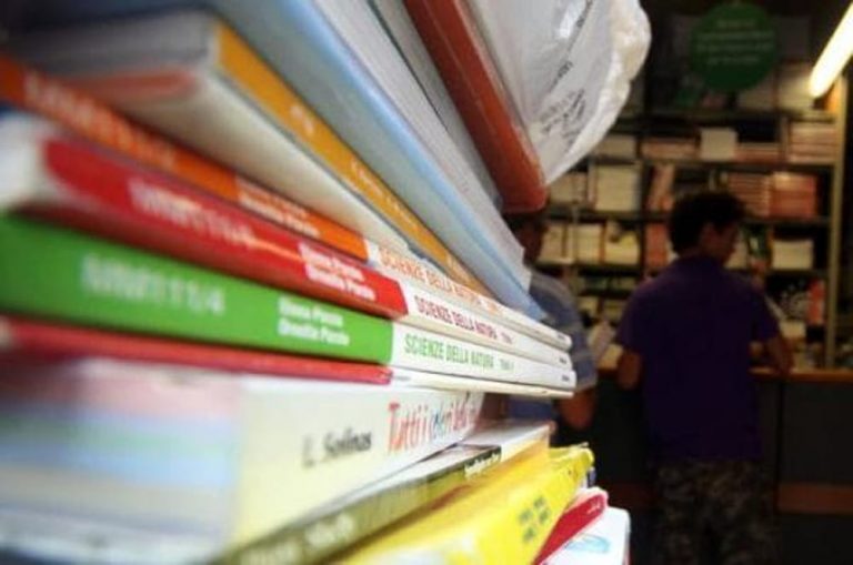 Scuola, a Nicotera previsti contributi per l’acquisto di libri