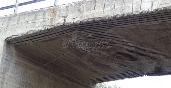 Vibo, un altro “ponte della paura”: ferro e cemento come pasta frolla