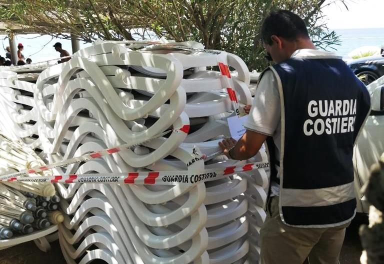 Occupazione abusiva delle spiagge di Ricadi, denunciati cinque imprenditori