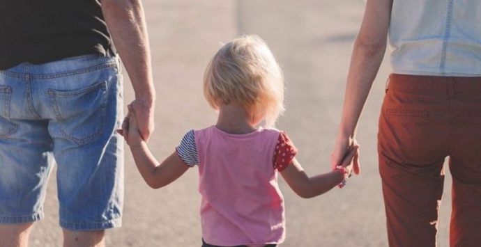 Padri e madri uguali nell’amore verso i figli, manifestazione a Vibo