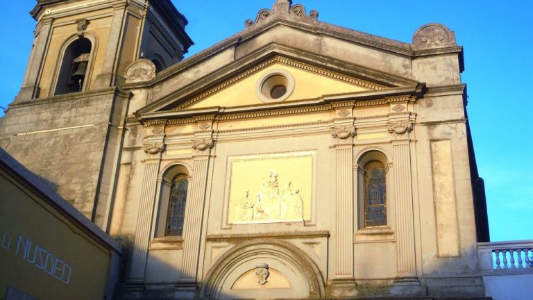 «Chiesa del Rosario, da festa religiosa a ludoteca: qui a Vibo Valentia è un attimo»