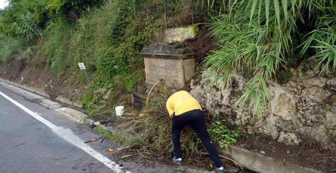 Mileto, ripulita l’intera area della fontana “I Taccuni”