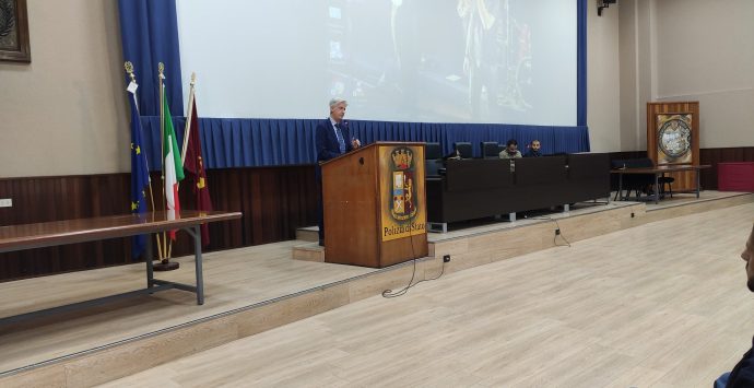 Agenti uccisi a Trieste, commemorazione alla Scuola di Polizia di Vibo – Foto