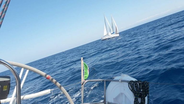 Campionato di vela d’altura al via dal porto di Tropea – Video