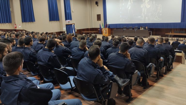 Agenti uccisi a Trieste, commemorazione alla Scuola di Polizia di Vibo – Foto