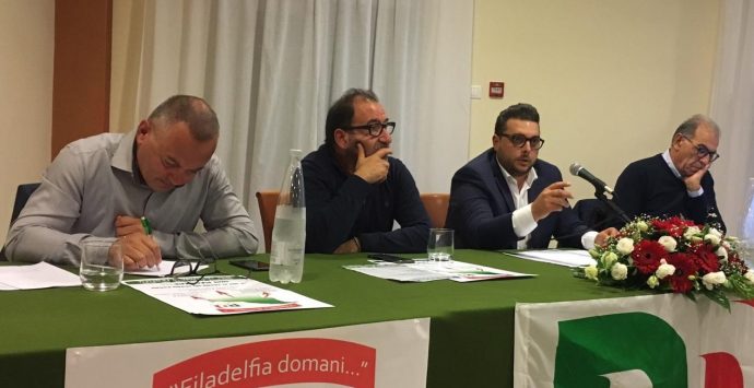 Filadelfia, il Pd attacca il “suo” sindaco: «Ha sconfessato il programma»