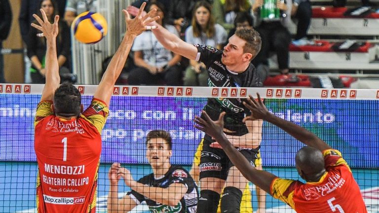 Volley, falsa partenza per la Tonno Callipo: a Padova è 3-0