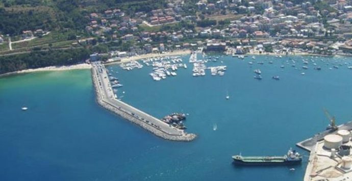 Porto di Vibo Marina, è scontro politico sui “meriti” dello sblocco