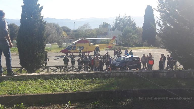 Si dà fuoco nel cimitero di Stefanaconi, dipendente comunale in fin di vita