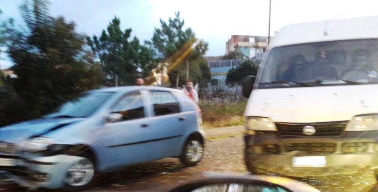 Incidente alle porte di Mileto, quattro mezzi coinvolti