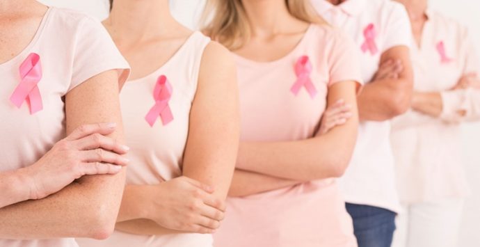 Tumore al seno, successo a Vibo per la campagna “Ottobre rosa”