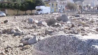 Litorale vibonese devastato dalle mareggiate, è l’ora della conta dei danni – Video