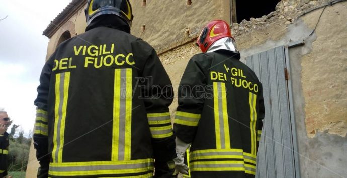 Famiglia intrappolata in casa nel Vibonese, ma è un’esercitazione – Foto/Video