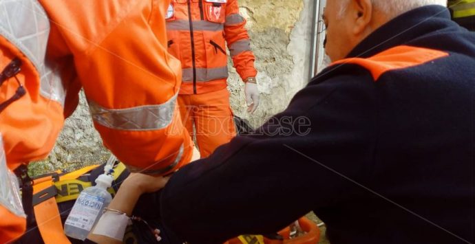 Famiglia intrappolata in casa nel Vibonese, ma è un’esercitazione – Foto/Video