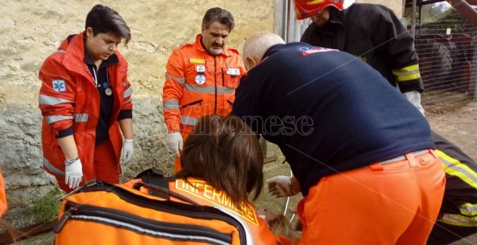 Famiglia intrappolata in casa nel Vibonese, ma è un’esercitazione – Foto/Video