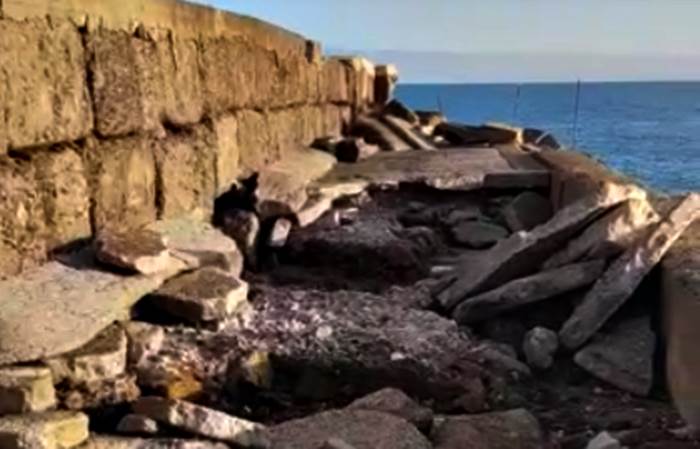 Briatico, il porticciolo dei pescatori devastato dalle mareggiate – Video
