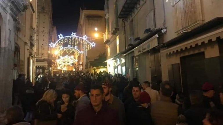 Natale a Tropea, è boom: centro storico pieno come a Ferragosto