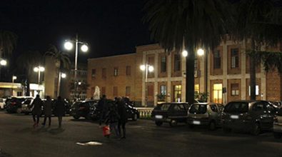 Rapina e aggressione in piazza a Vibo, ventunenne lascia il carcere