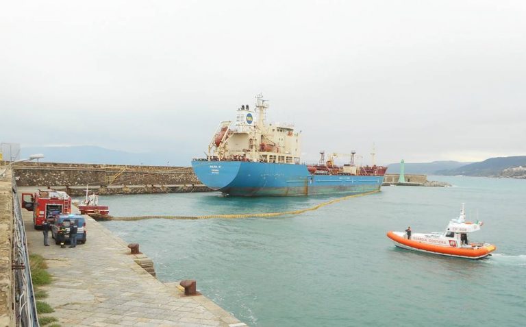 Attacco simulato alla petroliera, operazione di port security a Vibo Marina – Video