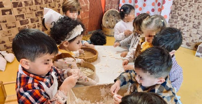 La magia del Natale nel presepe vivente dell’asilo nido di Vibo