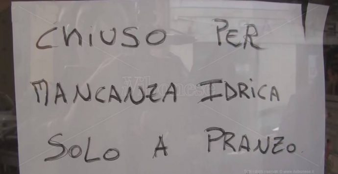 Crisi idrica a Vibo, il Comune intenzionato a “bacchettare” Sorical – Video