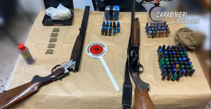 Armi e munizioni scovate dai Carabinieri a Cessaniti