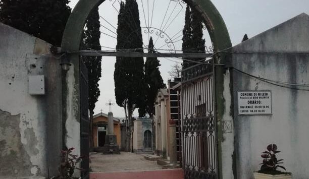 Mileto, cimitero comunale in piena emergenza loculi