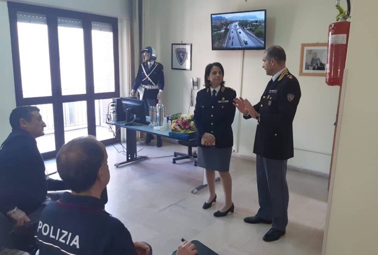 Polizia stradale, la dirigente Naso in visita alla sezione di Vibo