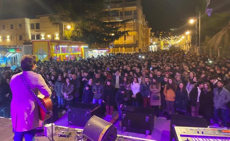 Scarda “risveglia” Vibo con il concerto di Capodanno – Video