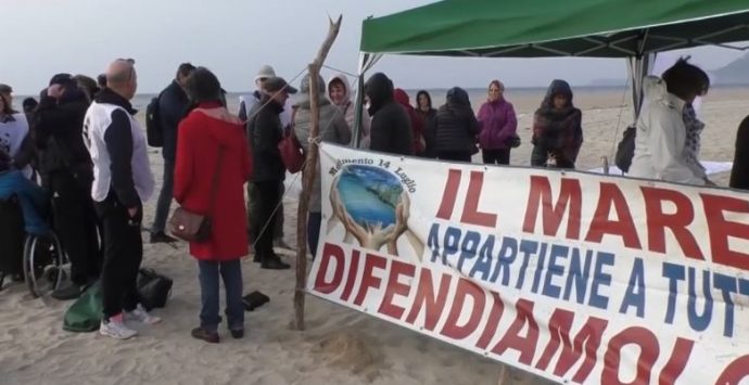 “Salviamo i pesci del fiume Mesima”, flash mob del Wwf – Video