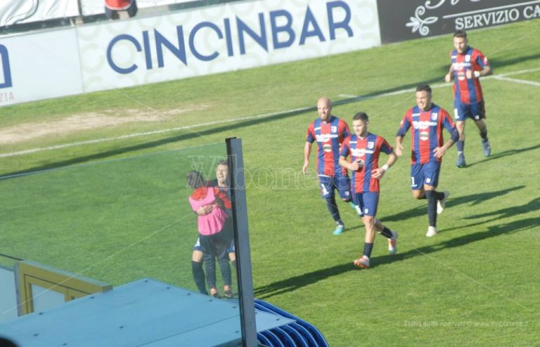 Vibonese, il ritorno al gol di Bubas e l’abbraccio con il piccolo Santiago – Video