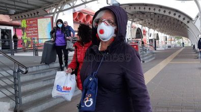 Coronavirus, la denuncia dei viaggiatori: «A Milano e Lamezia zero controlli» – Video