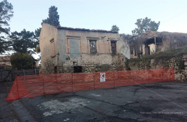 Mileto, il Comune punta all’acquisto dell’ex Palazzo vescovile